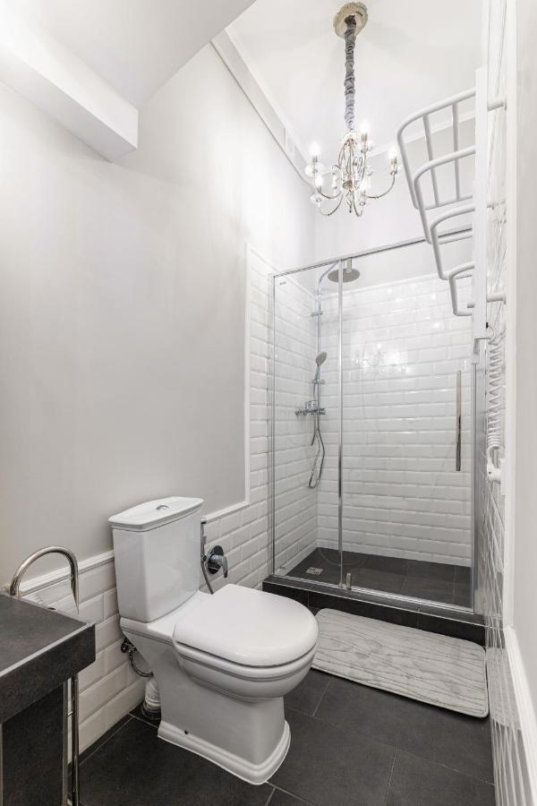 3 Room Apartments , Rohatyntsyv Street Lemberg Exterior foto